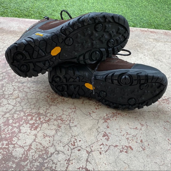 Hi Tec- Vibram- ishield *NEW* Hiking Boots - Picture 6 of 7